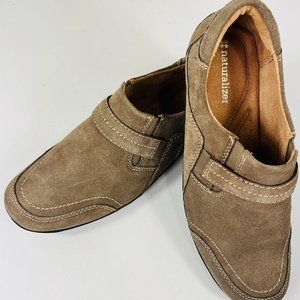 Women's Naturalizer casual suede shoe size 7
